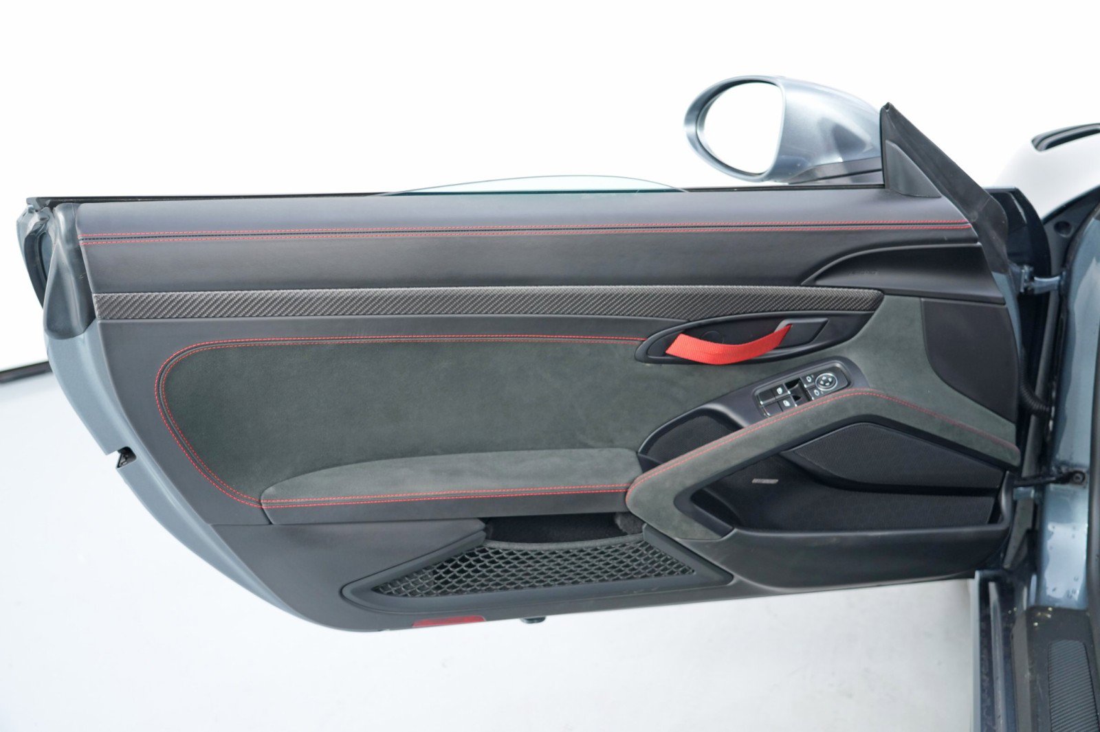 Used 2024 Porsche 718 Boxster Spyder RS w/ Light Design Package RWD image 39