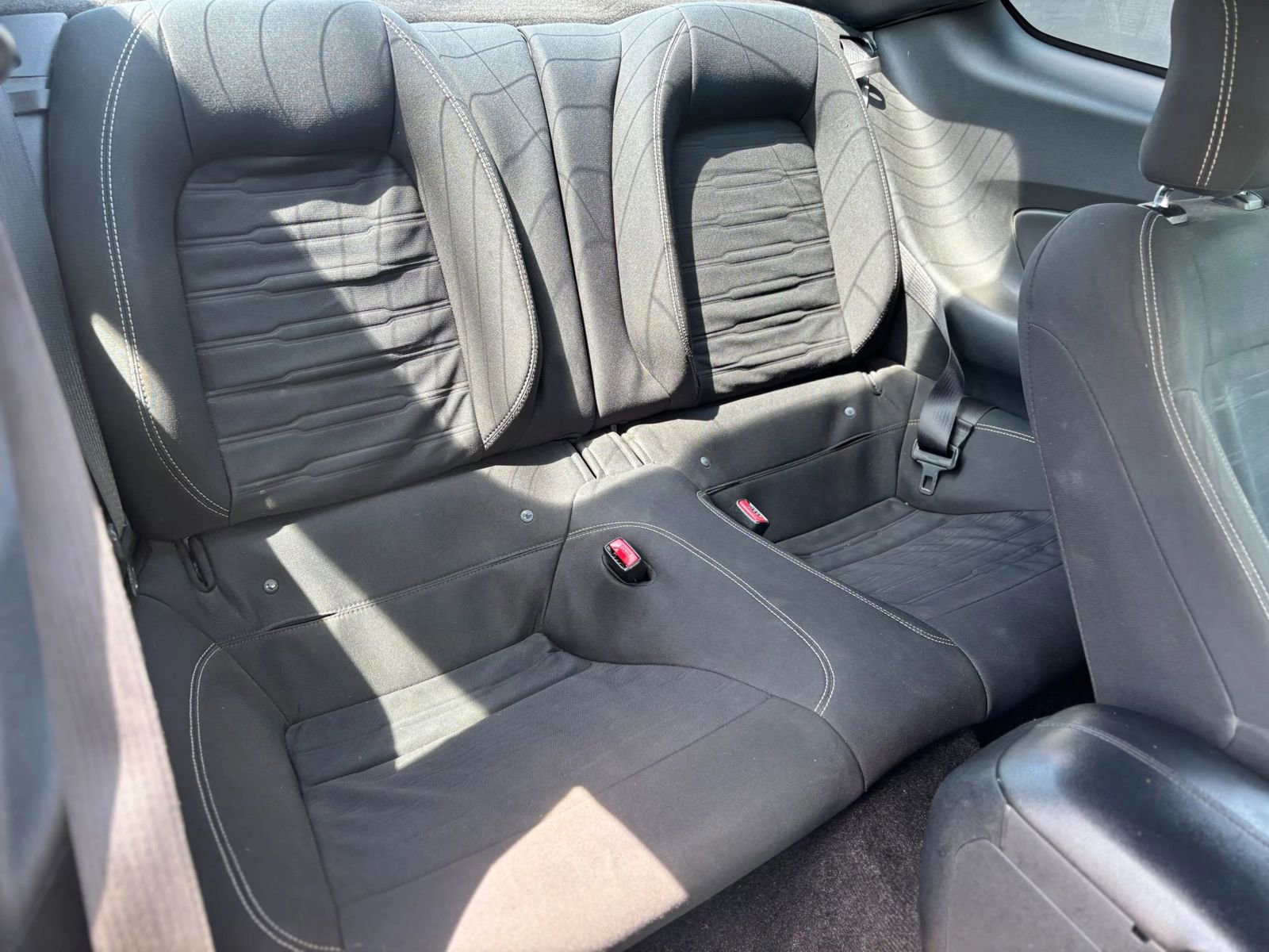 Used 2015 Ford Mustang Coupe image 14