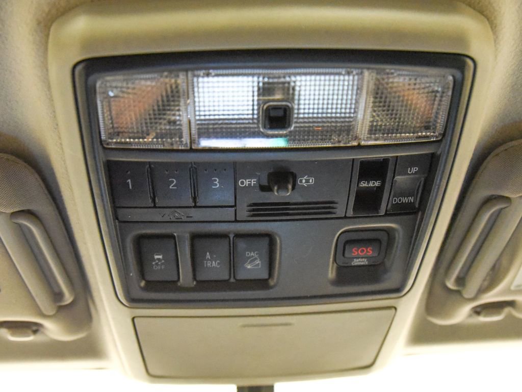 Used 2015 Toyota 4Runner Limited image 27