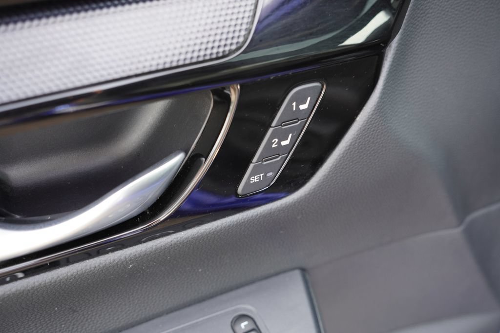 Used 2024 Honda CR-V Sport Touring image 23