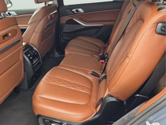 Used 2026 BMW X7 xDrive40i AWD/4WD image 12