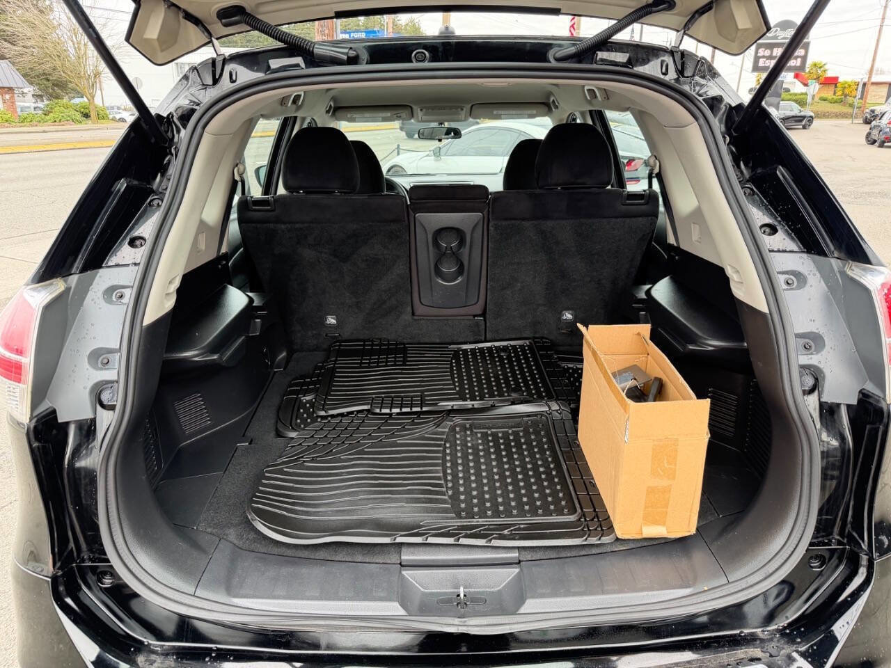 Used 2014 Nissan Rogue S image 7