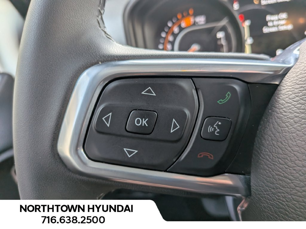Used 2026 Jeep Wrangler Unlimited Sahara AWD/4WD image 25