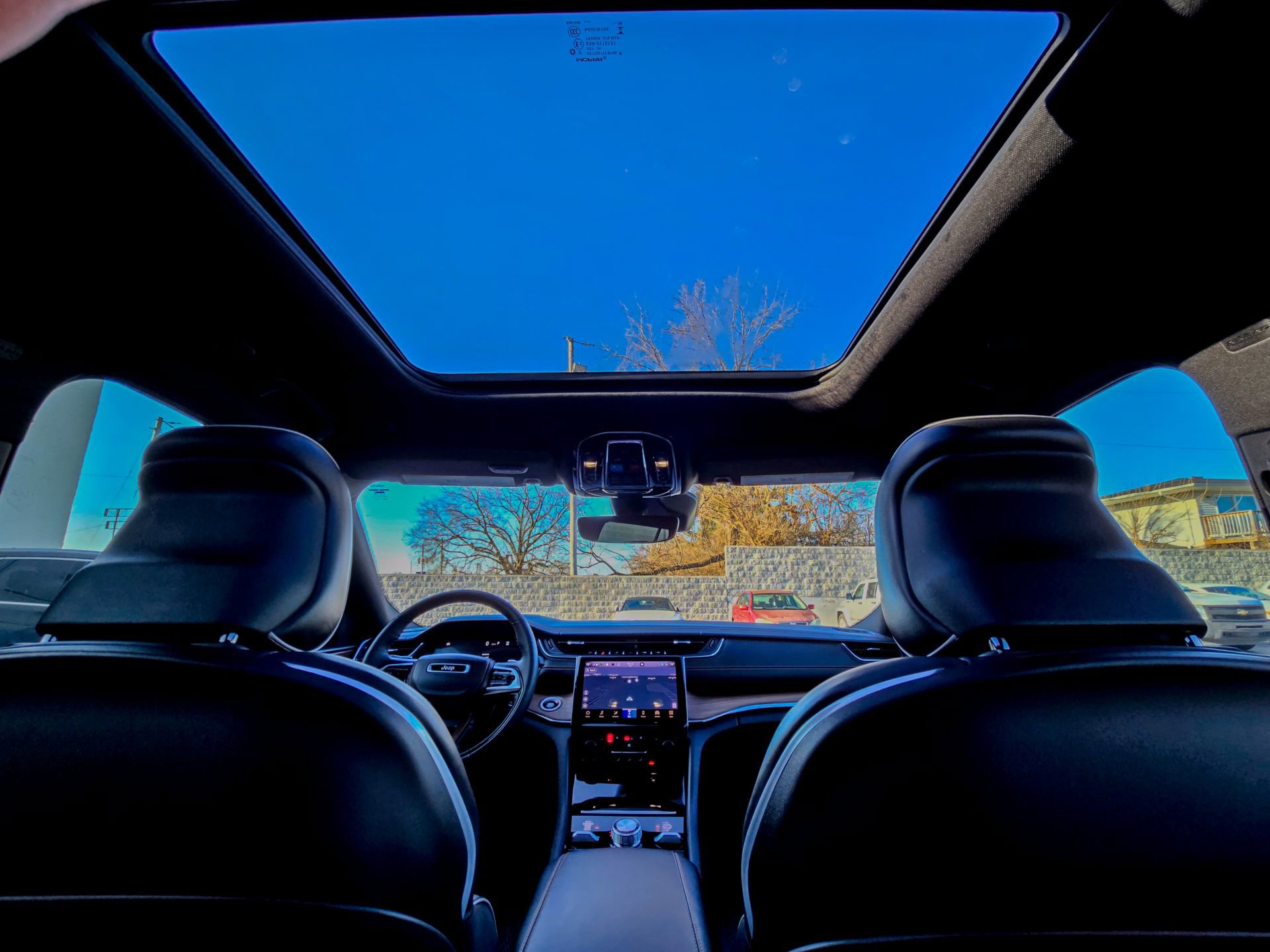 Used 2025 Jeep Grand Cherokee L Summit image 2