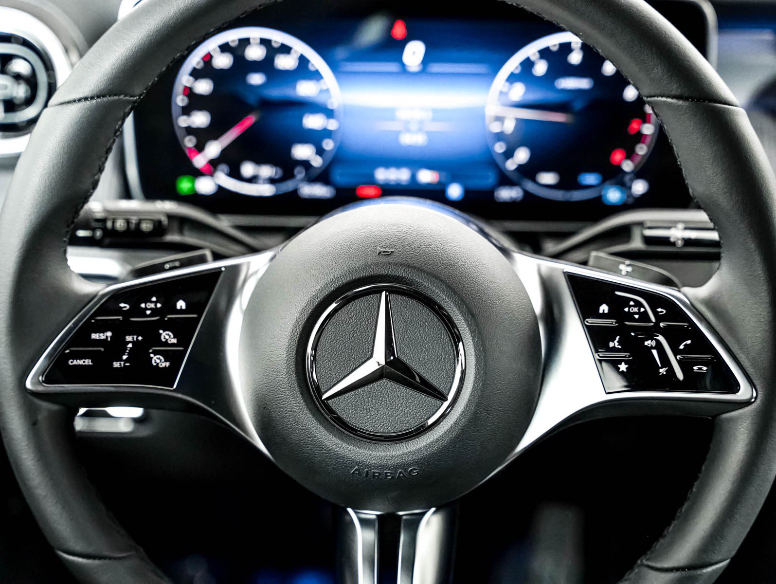 Certified 2026 Mercedes-Benz GLC 300 image 12