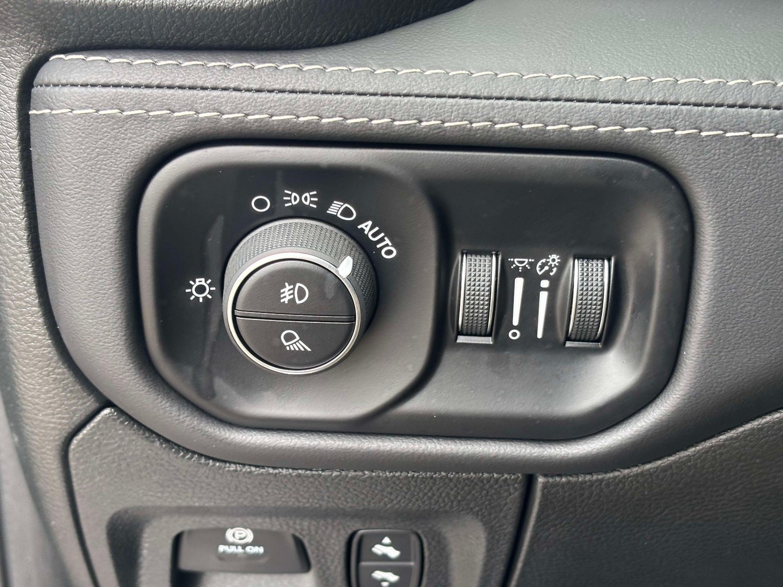 Certified 2024 RAM 1500 Limited AWD/4WD image 19