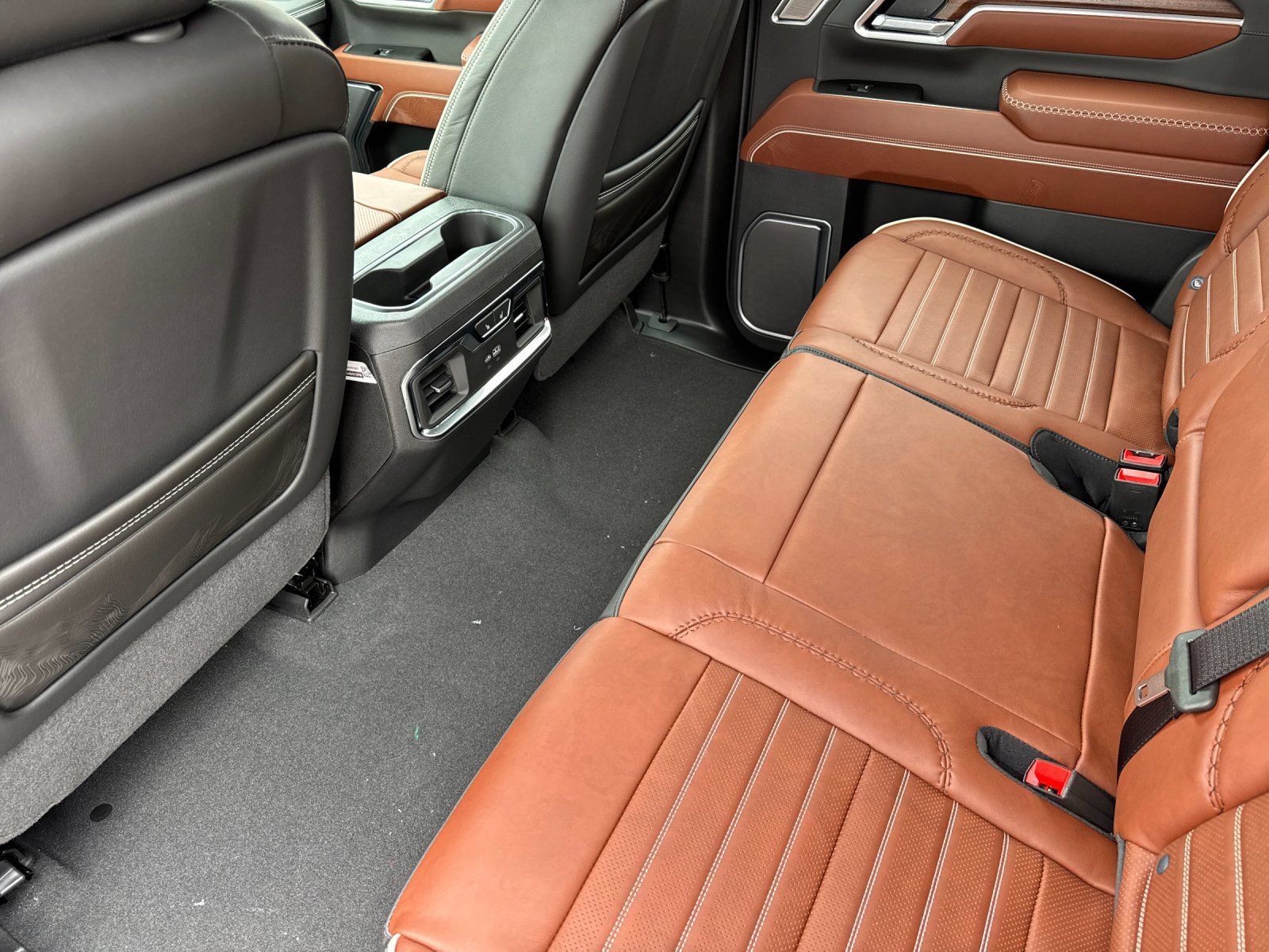 New 2026 GMC Sierra 2500 Denali Ultimate AWD/4WD image 12
