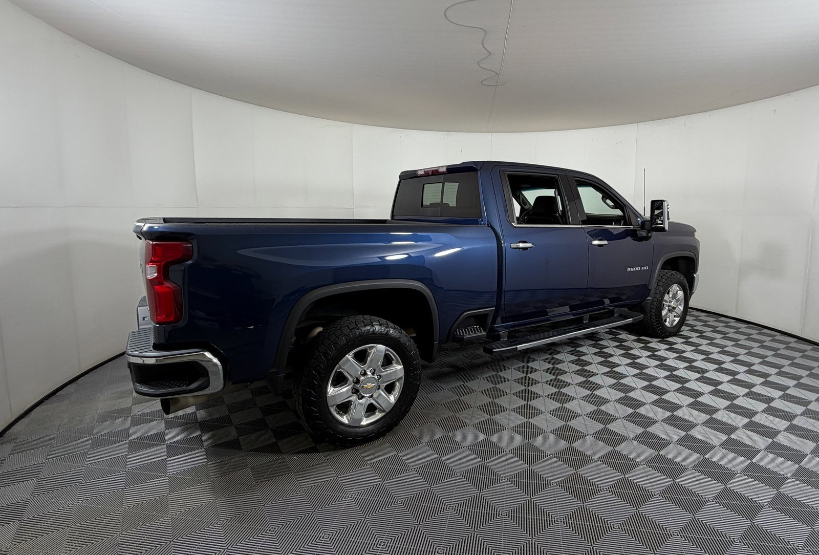Used 2021 Chevrolet Silverado 2500 LTZ image 4