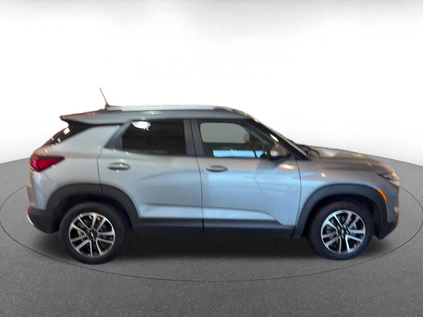 Used 2025 Chevrolet TrailBlazer LT image 16