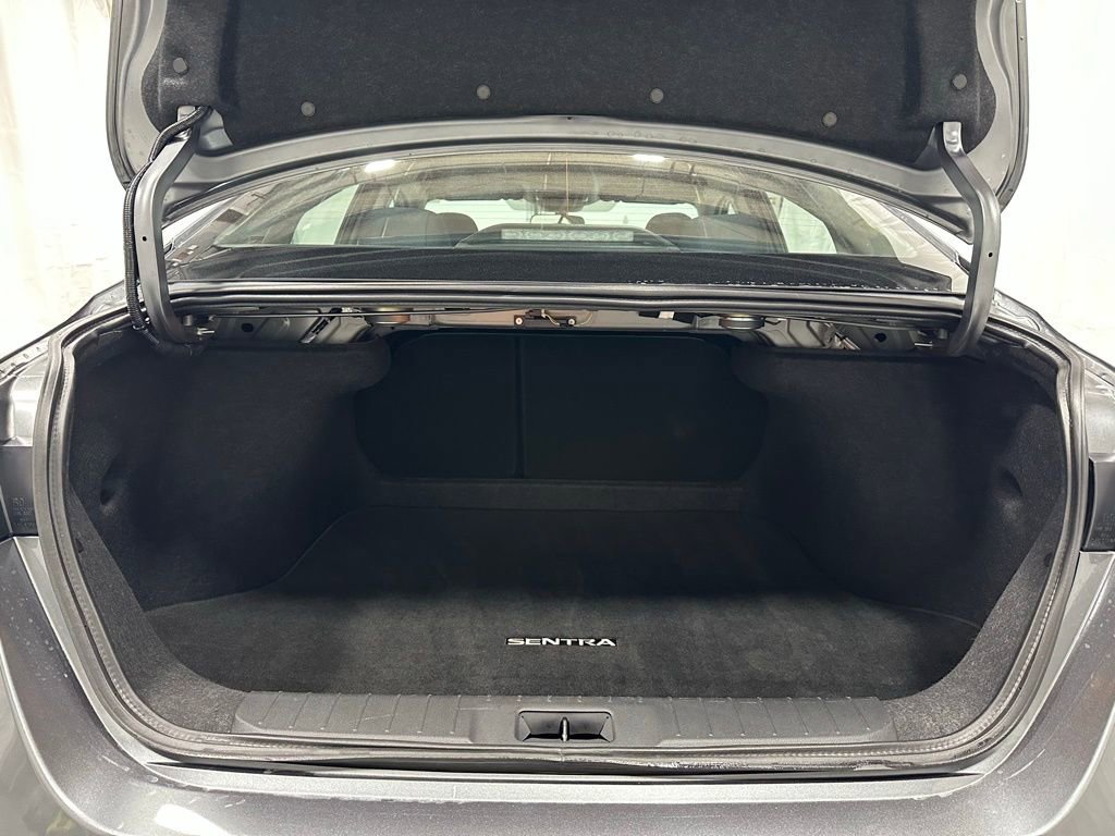 Used 2025 Nissan Sentra S image 41
