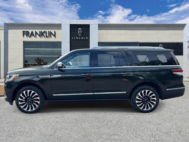 Certified 2024 Lincoln Navigator L Black Label AWD/4WD image 4