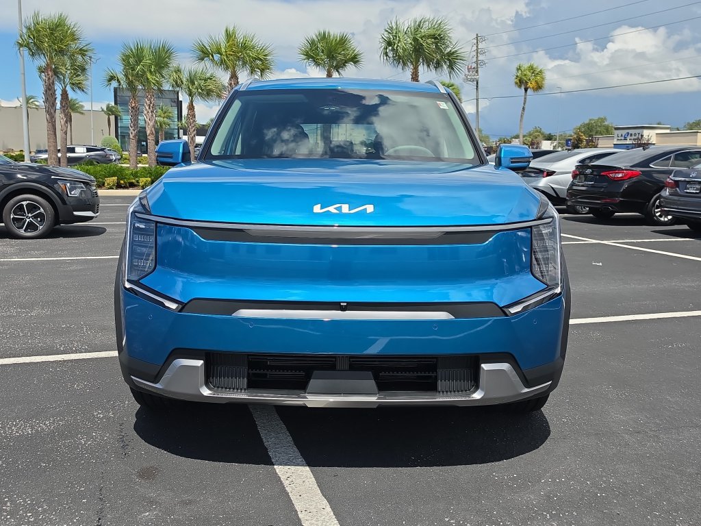New 2026 Kia EV9 Wind AWD/4WD image 3