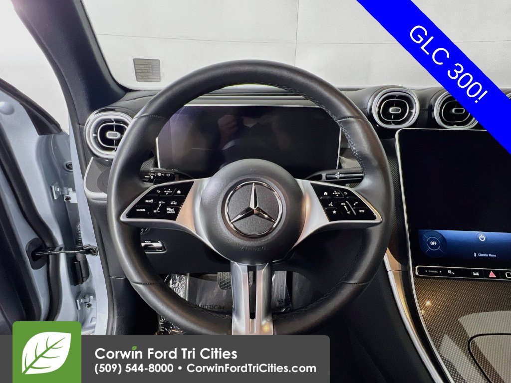 Used 2023 Mercedes-Benz GLC 300 4MATIC image 8