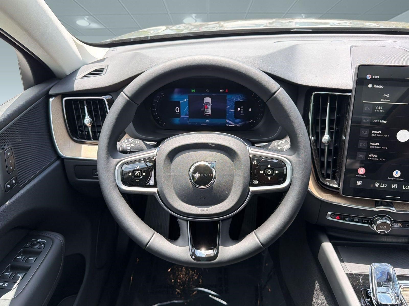 New 2026 Volvo XC60 B5 Plus w/ Protection Package Premier AWD/4WD image 17
