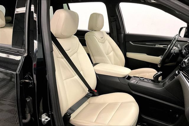 Used 2024 Cadillac XT6 Sport w/ Technology Package AWD/4WD image 8
