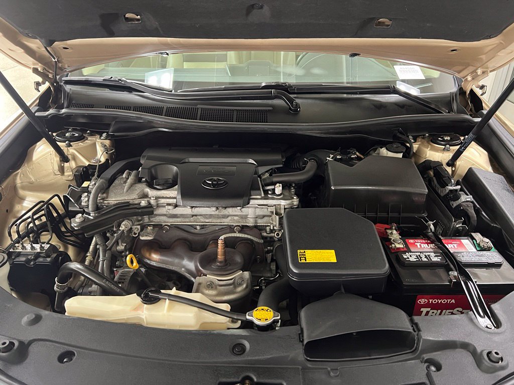 Used 2012 Toyota Camry XLE w/ Convenience Pkg FWD image 42