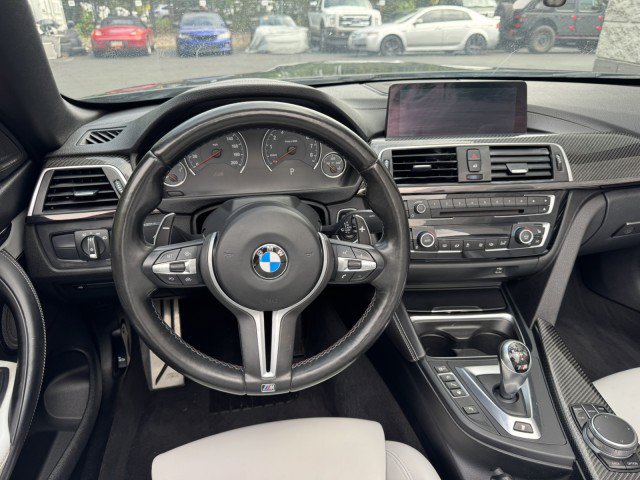 Used 2018 BMW M4 Convertible RWD image 20