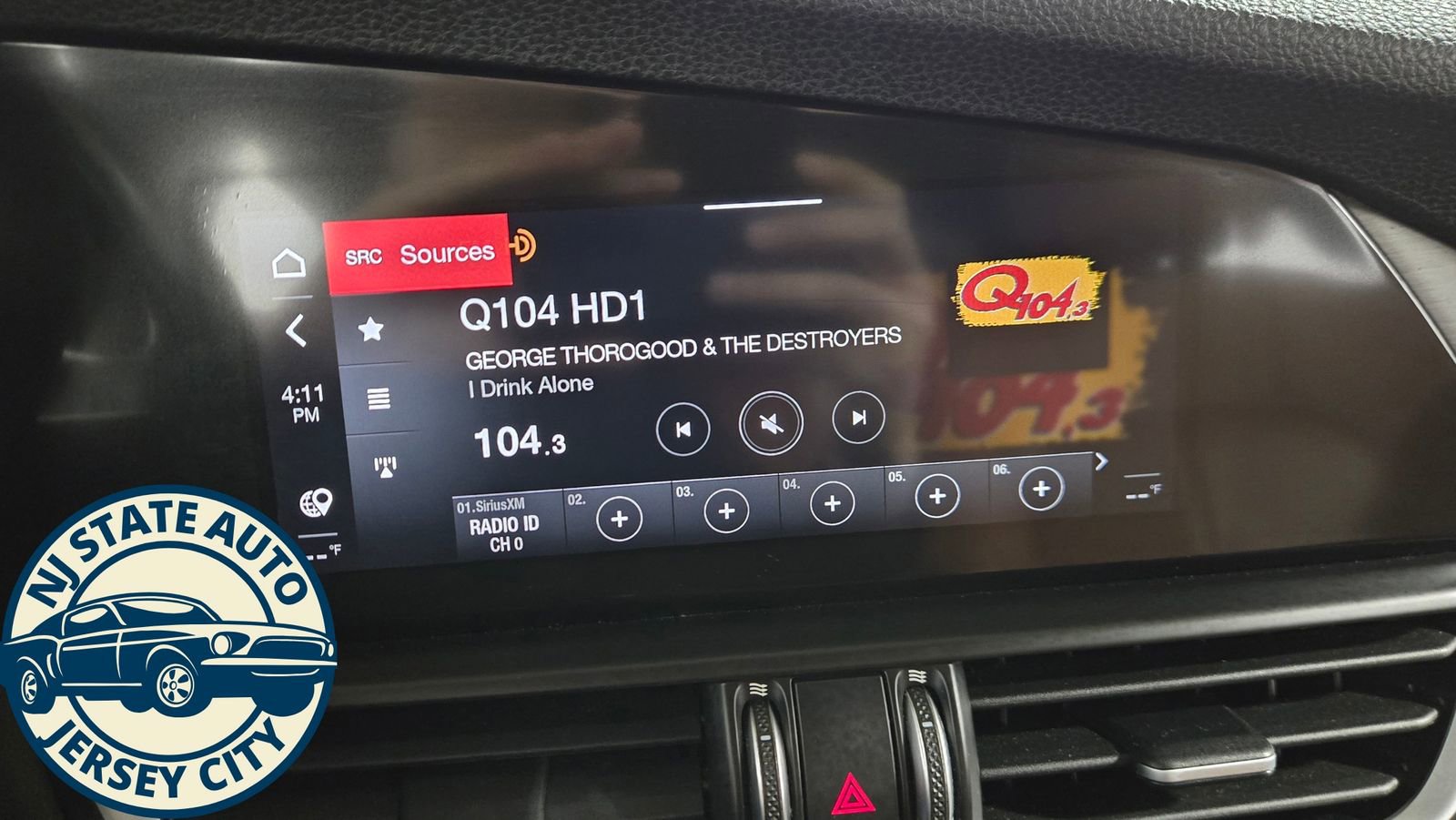 Used 2023 Alfa Romeo Giulia Ti w/ Active Assist Plus Package image 17