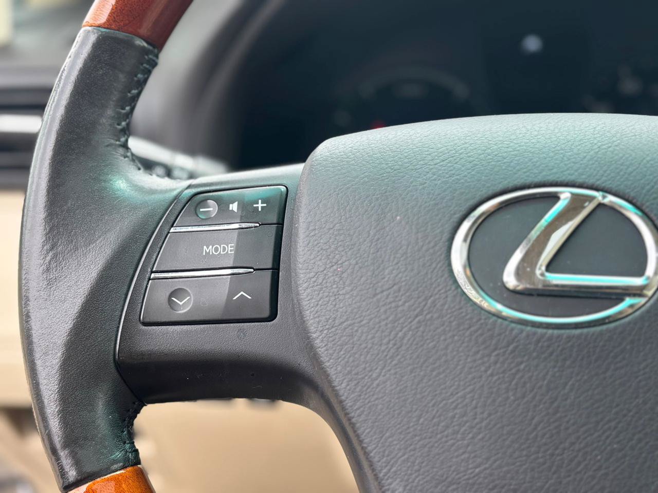 Used 2012 Lexus RX 450h FWD w/ Premium Pkg image 27