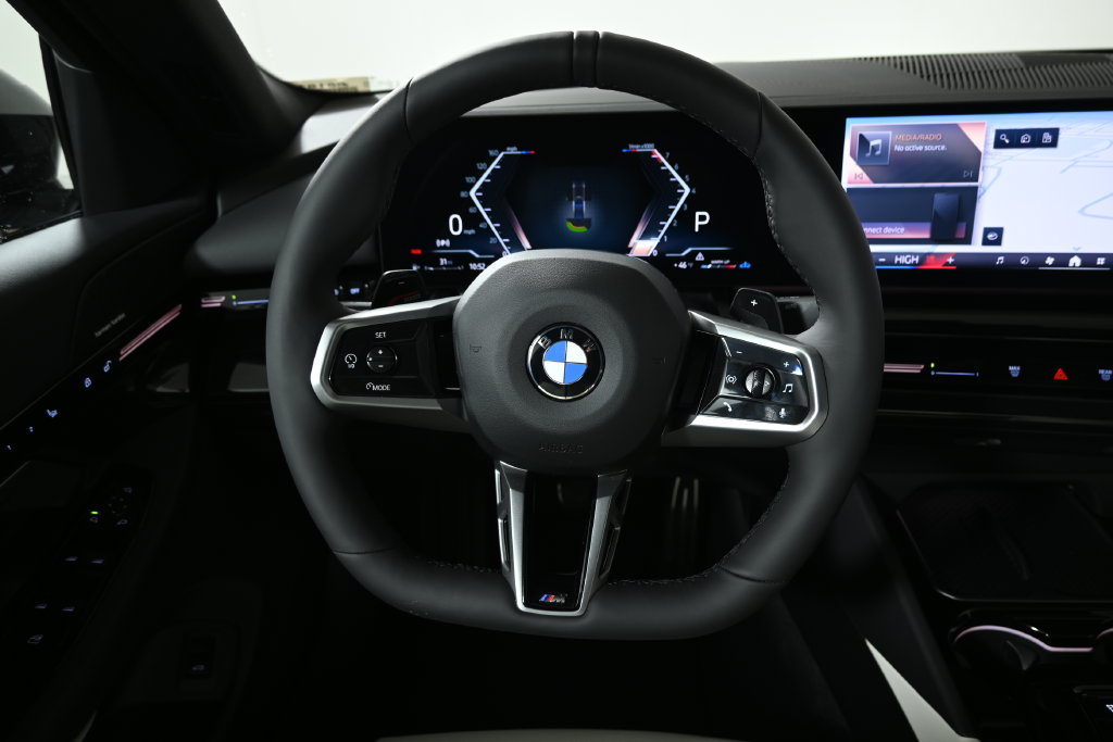 Used 2026 BMW 530i xDrive w/ M Sport Package AWD/4WD image 18