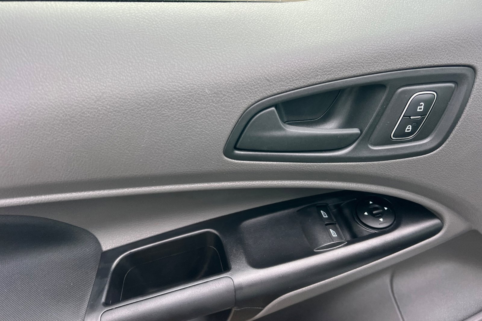 Used 2023 Ford Transit Connect XL w/ Trailer Tow Package image 11