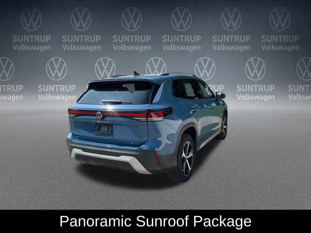 Used 2025 Volkswagen Tiguan SE w/ Panoramic Sunroof Package AWD/4WD image 7