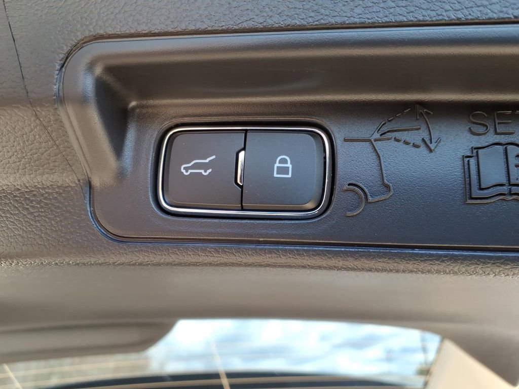 New 2026 Ford Explorer Active image 14