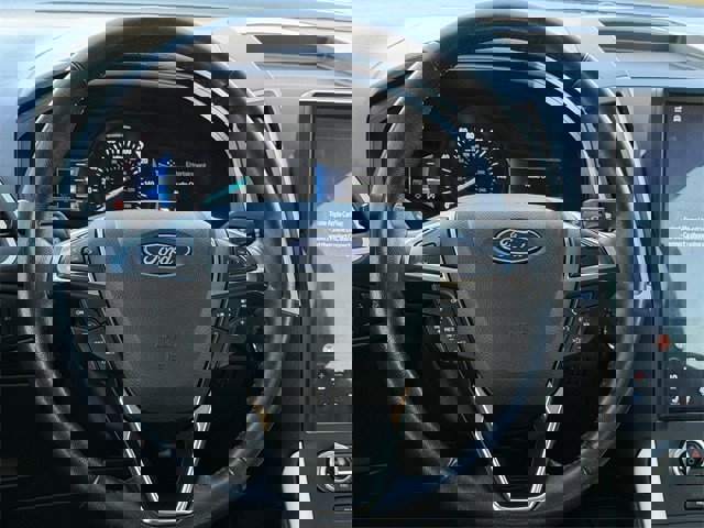 Used 2022 Ford Edge SEL image 11