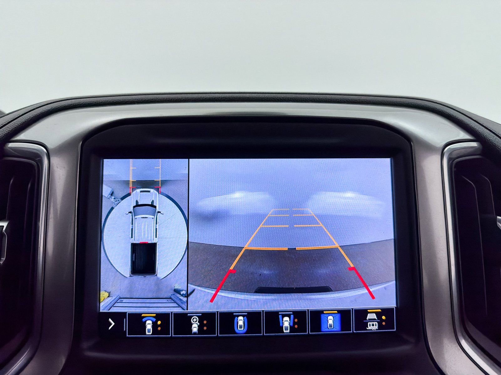 Used 2020 Chevrolet Silverado 2500 LTZ w/ LTZ Premium Package image 6