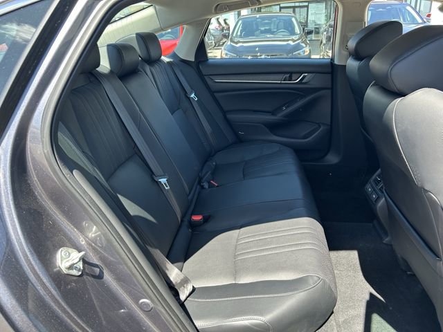 Used 2018 Honda Accord Touring image 26