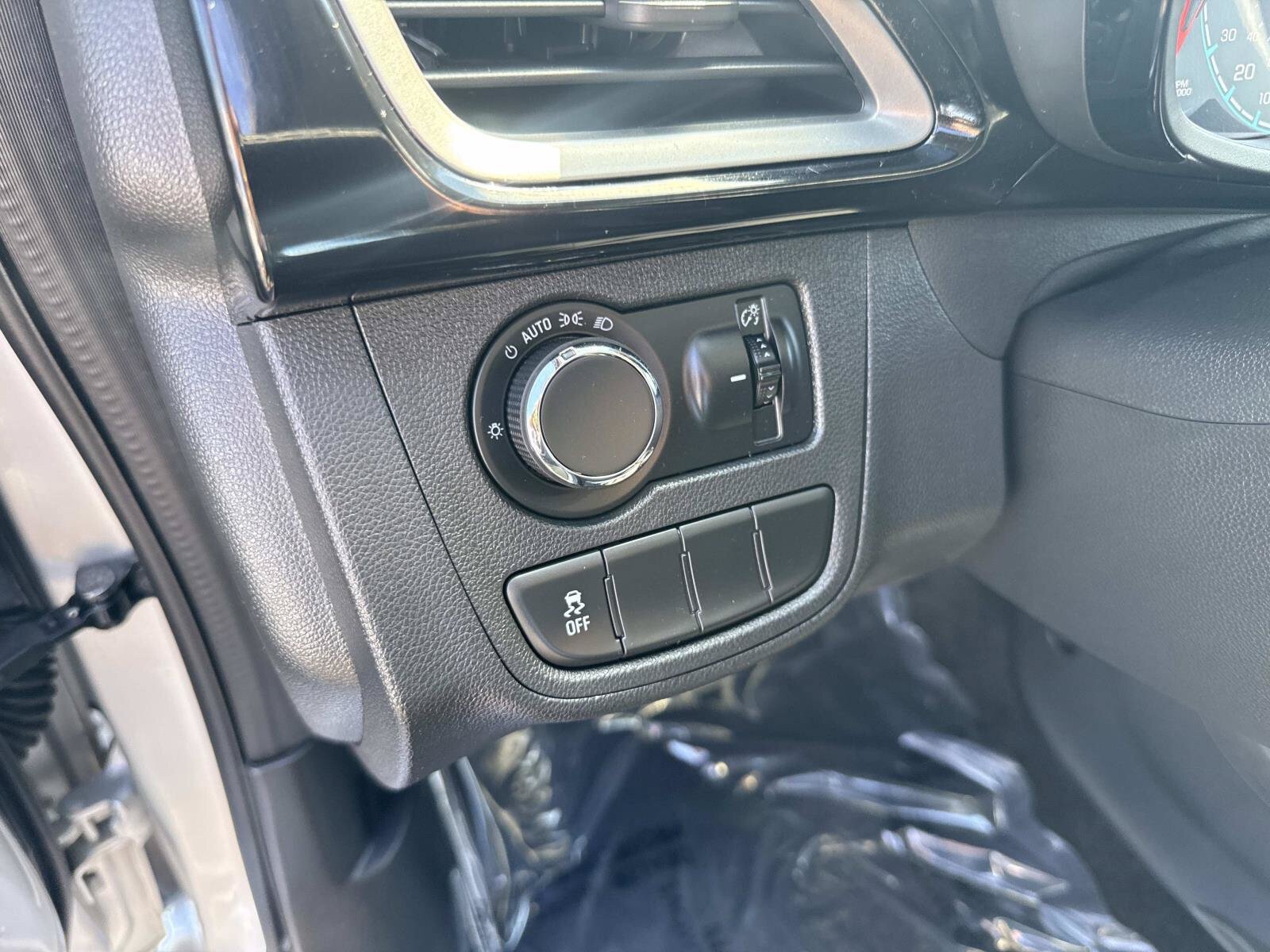 Used 2022 Chevrolet Spark LT FWD image 20