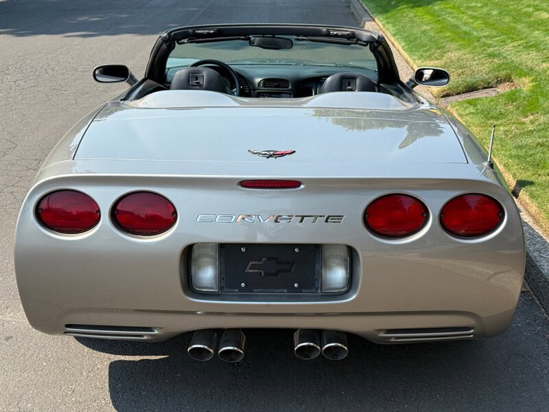 Used 1998 Chevrolet Corvette Convertible w/ Memory Pkg RWD image 10