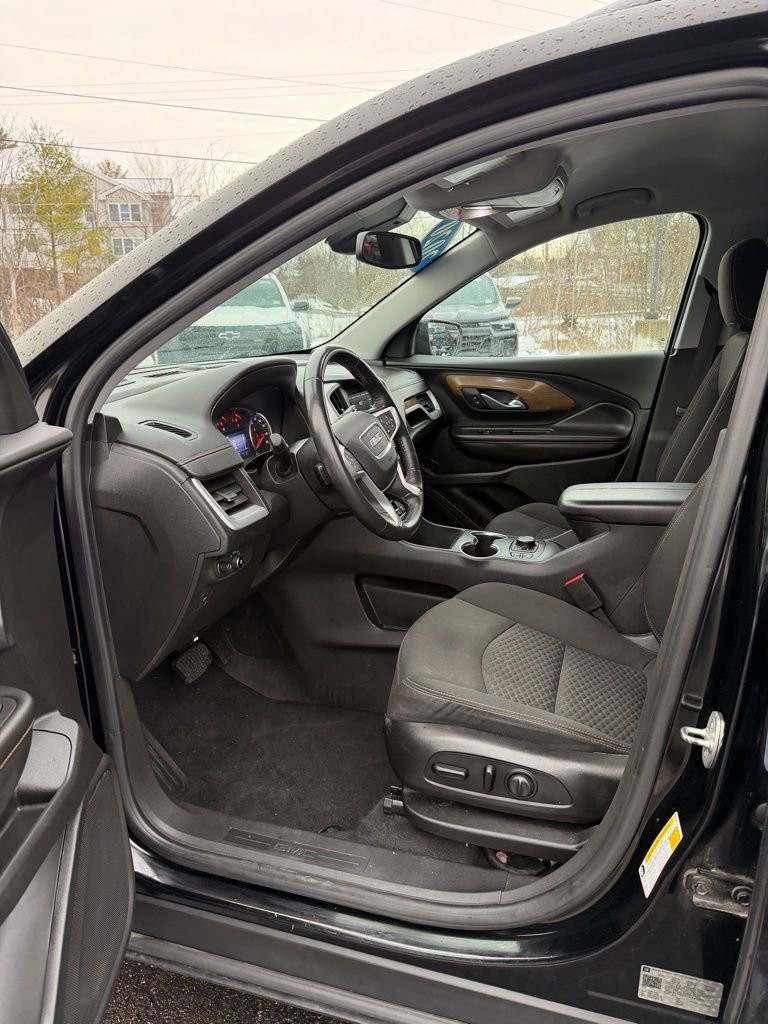Used 2020 GMC Terrain SLE w/ Driver Convenience Package image 10