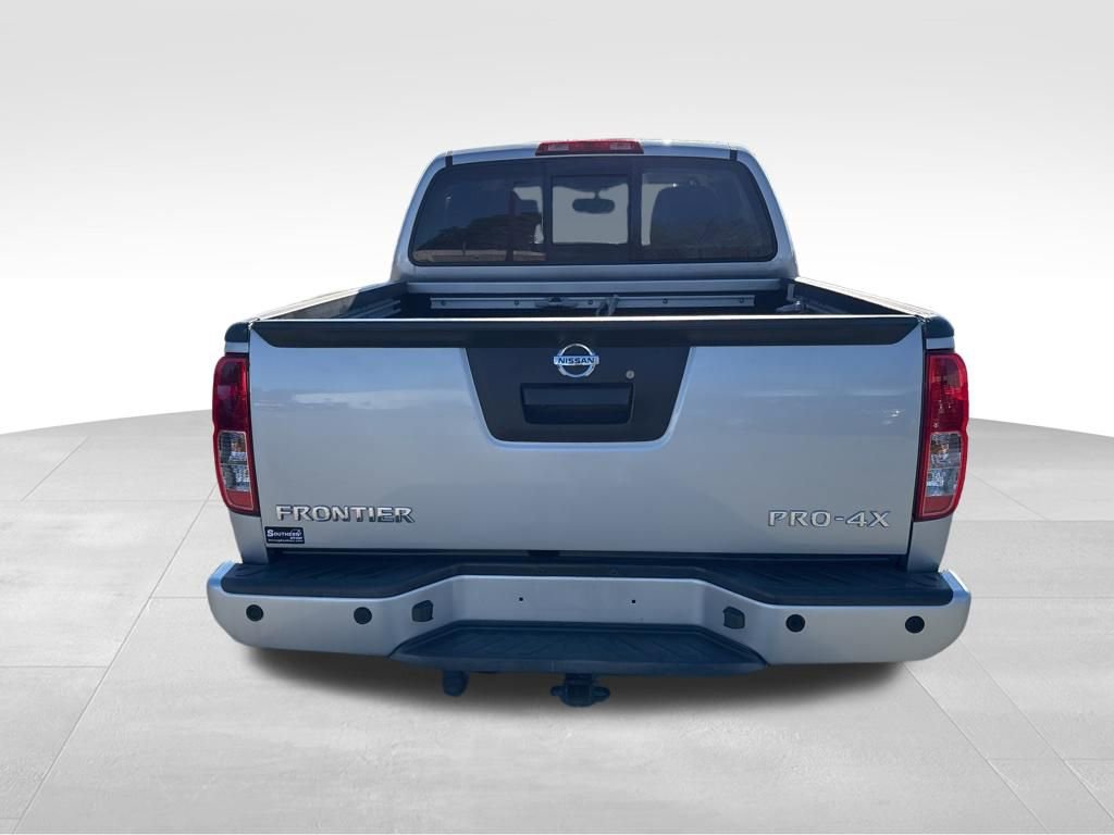 Used 2018 Nissan Frontier PRO-4X image 4