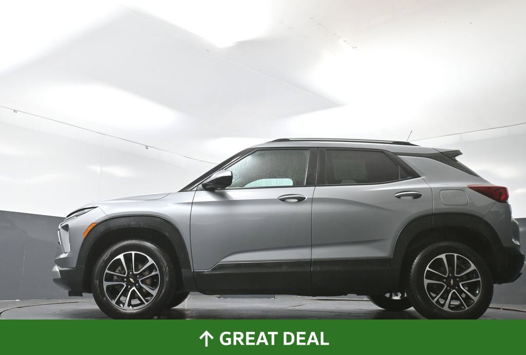 Used 2025 Chevrolet TrailBlazer LT AWD/4WD image 55
