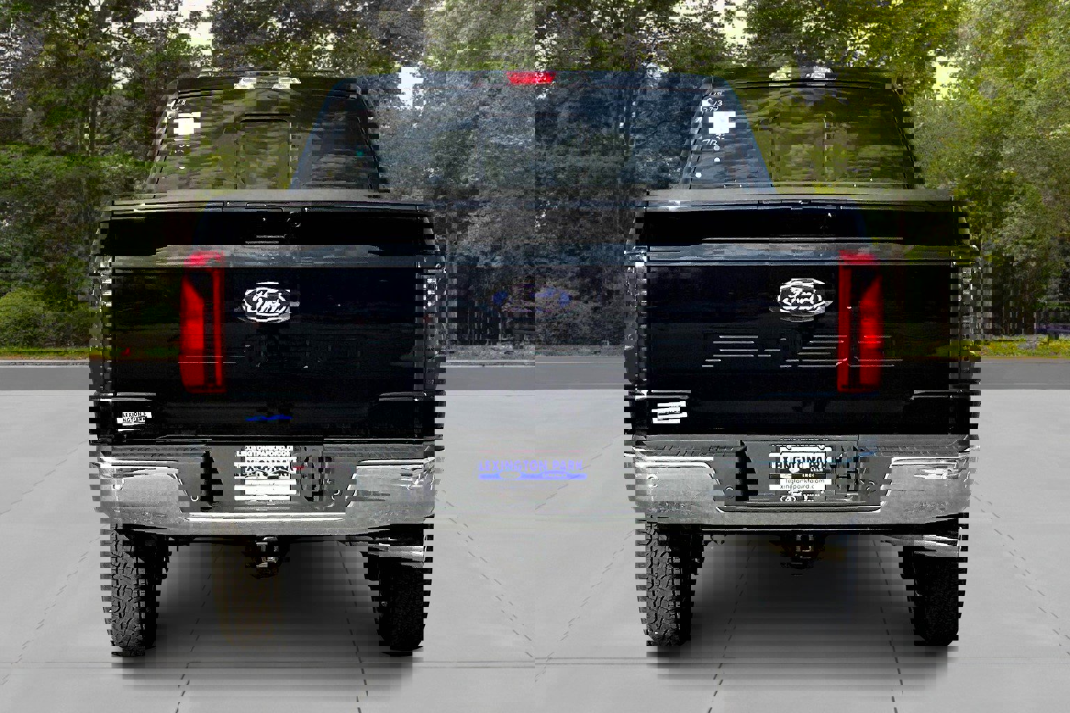 New 2025 Ford F150 XLT w/ Equipment Group 303A High image 4
