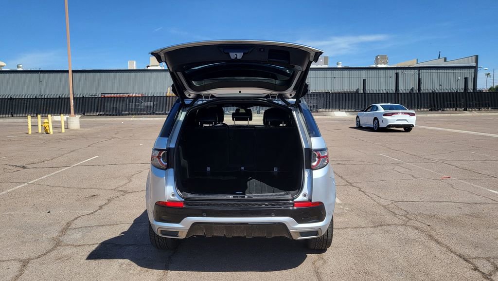 Used 2018 Land Rover Discovery Sport HSE image 11