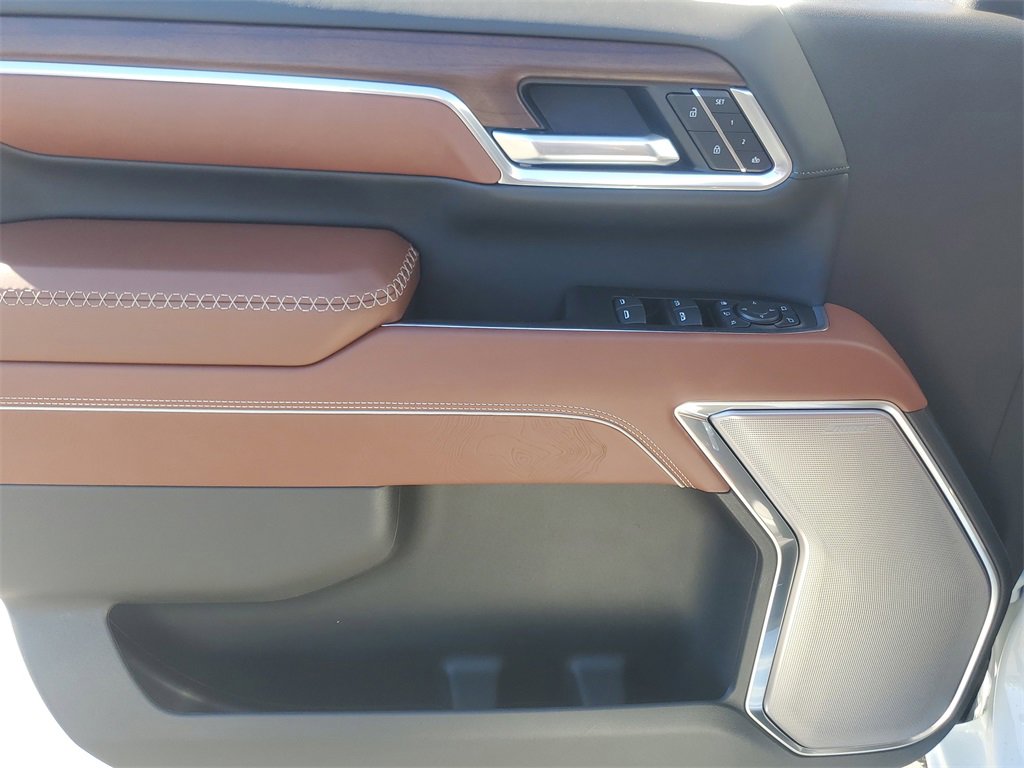 New 2026 GMC Sierra 3500 Denali Ultimate image 10