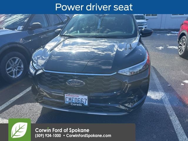 Used 2023 Ford Escape ST-Line w/ Equipment Group 301A image 8