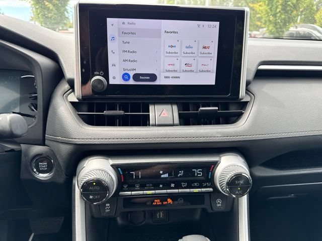 Used 2024 Toyota RAV4 XLE FWD image 17