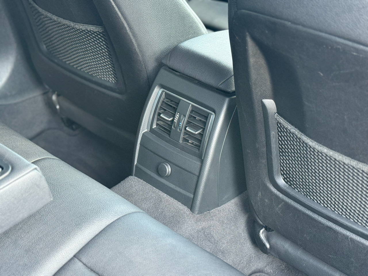 Used 2017 BMW 330i Sedan image 16