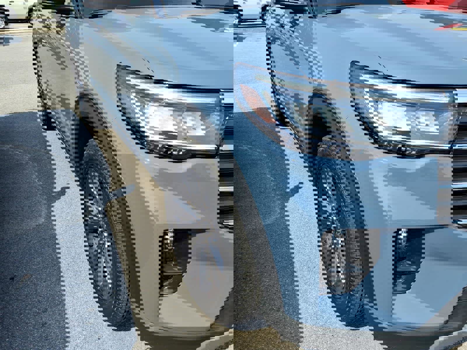 Used 2025 Ford Explorer Active w/ Active Comfort Package image 23