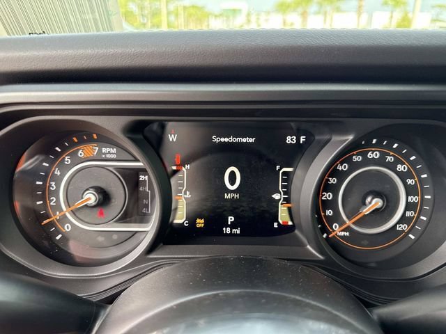 New 2026 Jeep Wrangler Unlimited Sahara w/ Whitecap Package AWD/4WD image 28