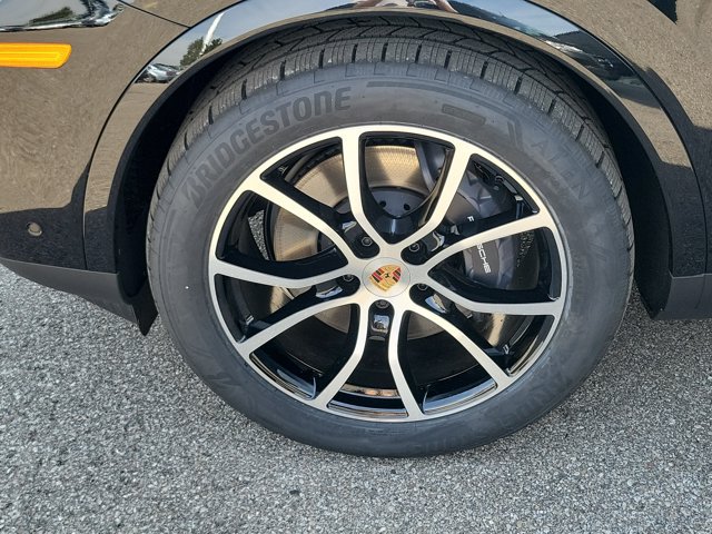 New 2026 Porsche Cayenne AWD/4WD image 13