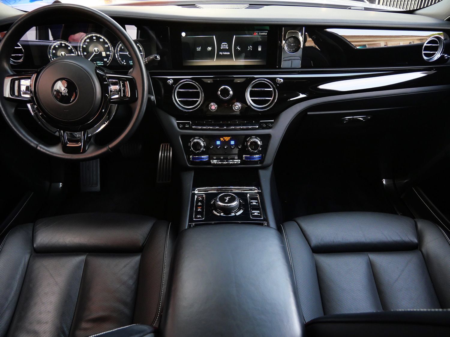 Used 2022 Rolls-Royce Ghost AWD/4WD image 4