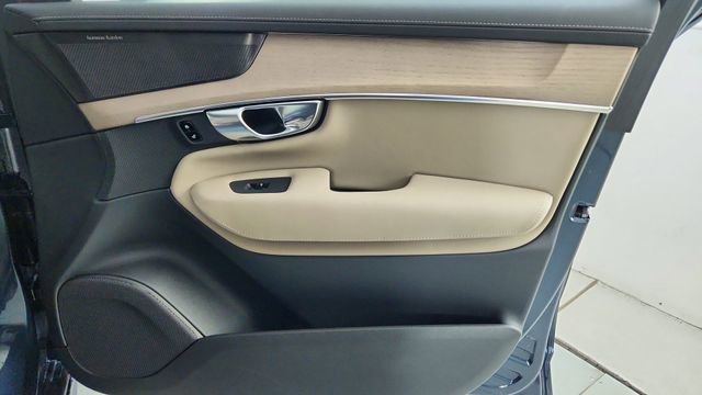 New 2026 Volvo XC90 B6 Plus w/ Protection Package Premier AWD/4WD image 41