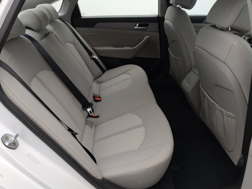 Used 2016 Hyundai Sonata SE image 19