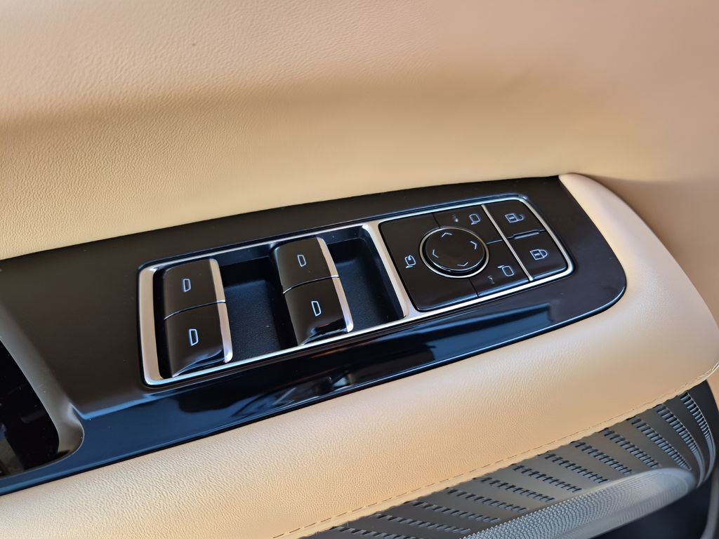 Certified 2025 Cadillac Escalade IQ Luxury 2 image 26