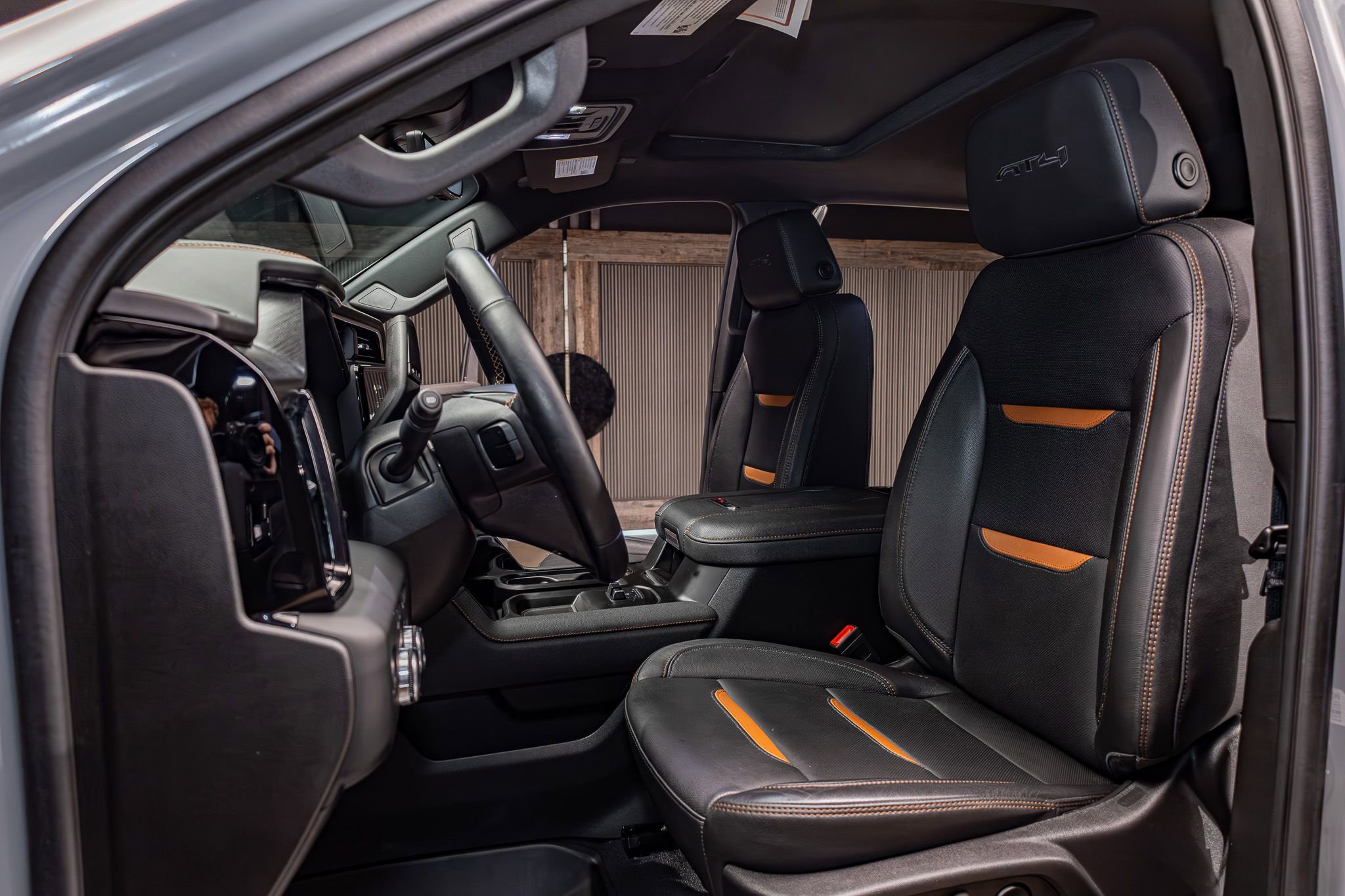 Used 2024 GMC Sierra 2500 AT4 w/ AT4 Premium Plus Package image 19