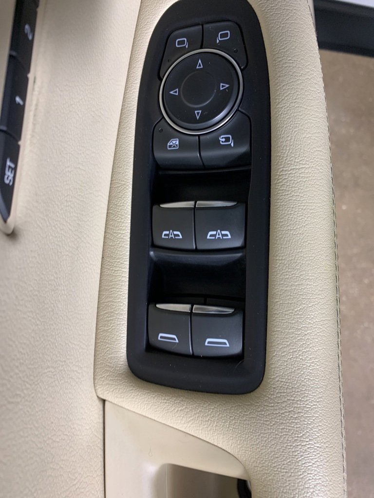 Used 2017 Cadillac XT5 Luxury w/ Advanced Security Package image 17